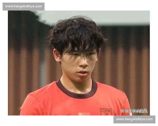 哨响球碎!中超争议判罚惹毛王钰栋,业余操作再引怒潮 哨响球碎!中超争议判罚惹毛王钰栋,业余操作再引怒潮